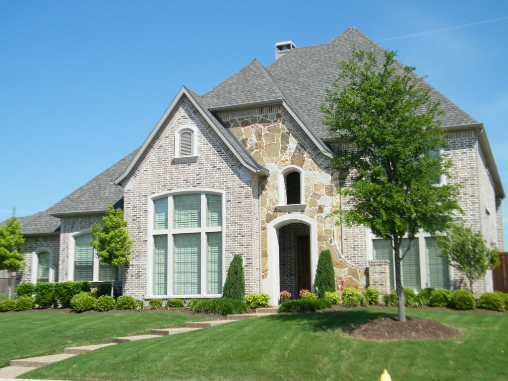 house with curb appeal